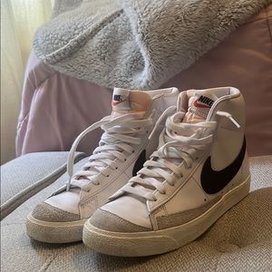 Nike blazer shoes mid ‘77